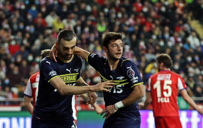 Fanatik yazarları Antalyaspor-Fenerbahçe maçını değerlendirdi: Ya sabır