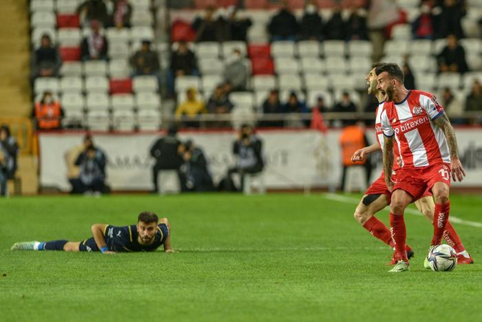 Fanatik yazarları Antalyaspor-Fenerbahçe maçını değerlendirdi: Ya sabır