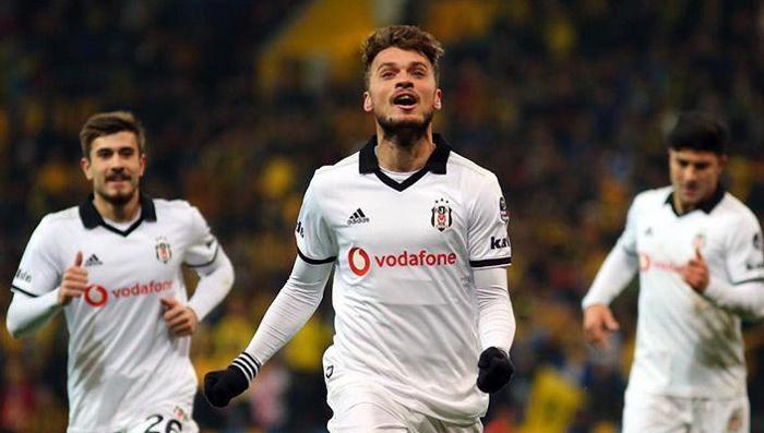 Son dakika Beşiktaş haberi 14 futbolcunun 10u gidiyor