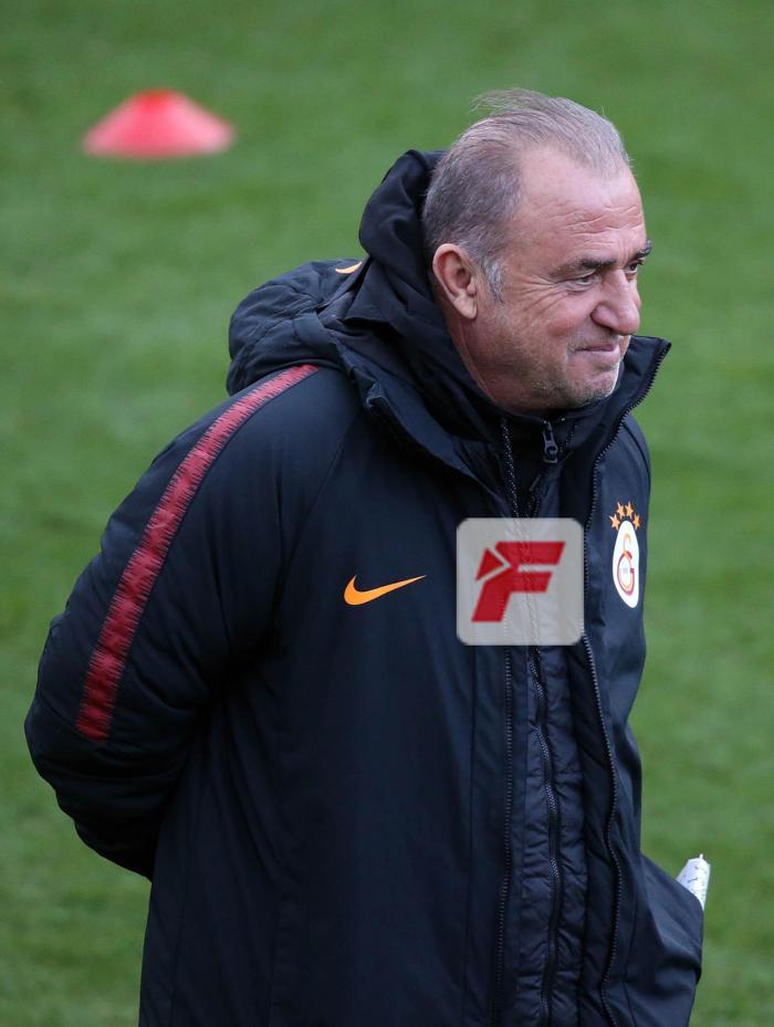 Galatasarayda Ozan Kabak şoku İdmanı yarıda bıraktı