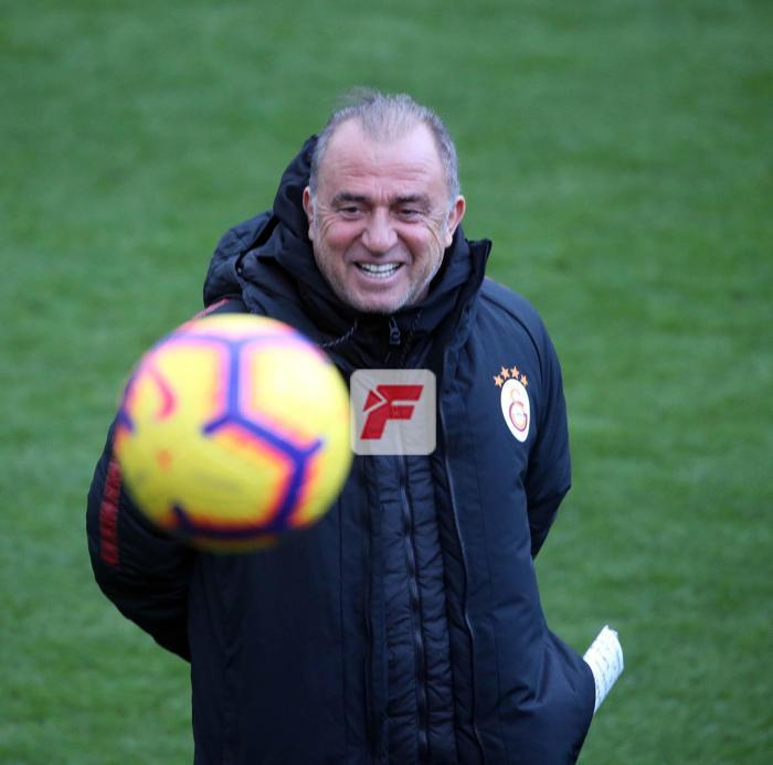 Galatasarayda Ozan Kabak şoku İdmanı yarıda bıraktı