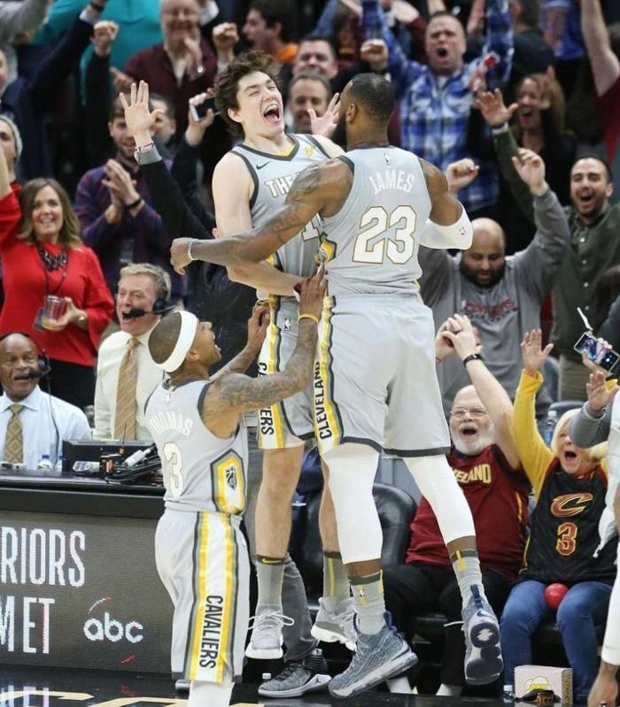Cedi Osman neden kenara çekildi Koç Lue açıkladı