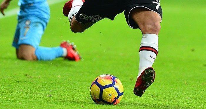 Bedelli askerlik kararının çıkmasını bekleyen futbolcular