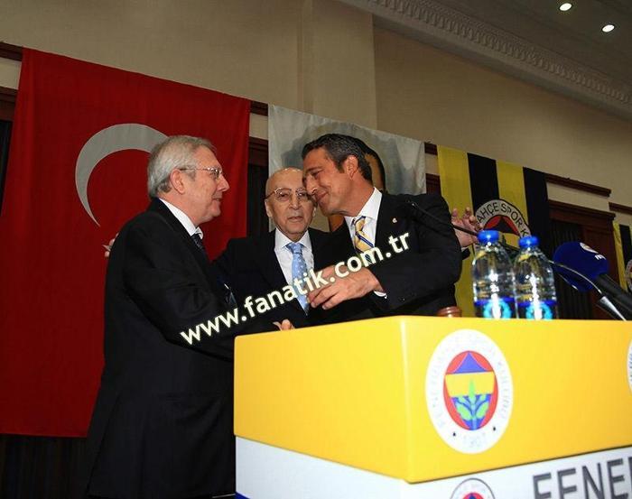 Fenerbahçede tarihi fotoğraf Aziz Yıldırım ve Ali Koç...
