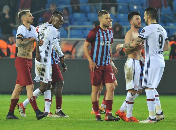 Fanatik yazarlarının Trabzonspor - Beşiktaş maçı yorumları