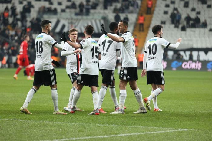 Fanatik yazarları Beşiktaş - Gaizantep FK maçını yorumladı