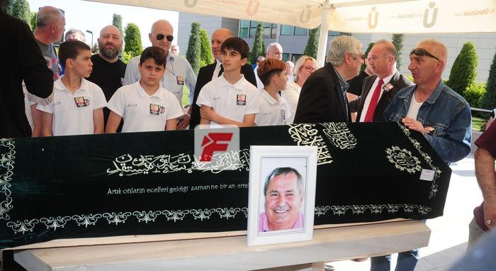Yemen Ekşioğlu son yolculuğuna uğurlandı