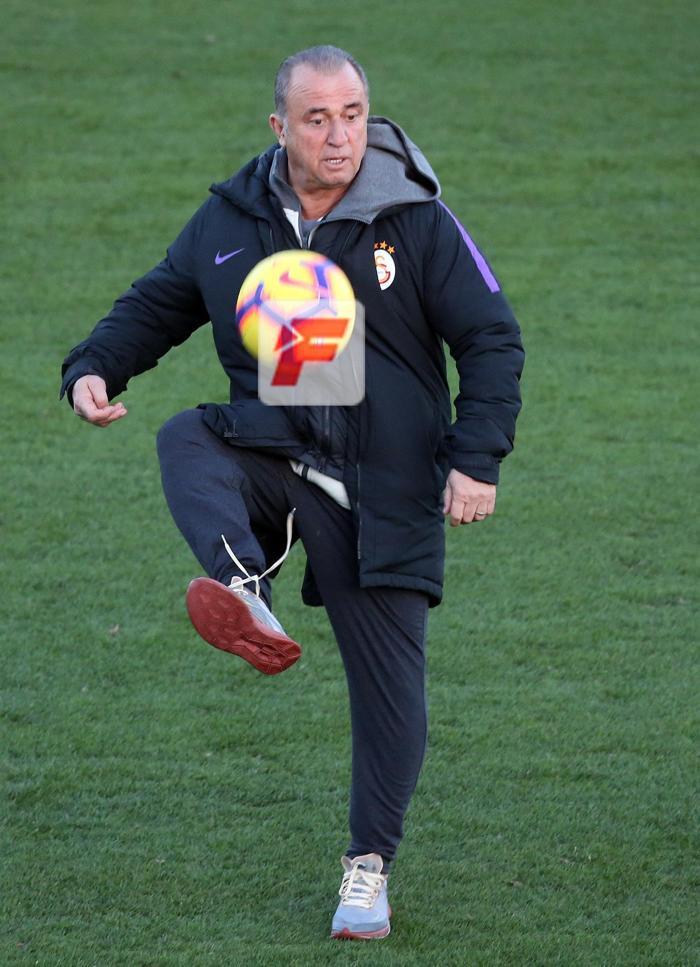Galatasaray antrenmanında Fatih Terim şov