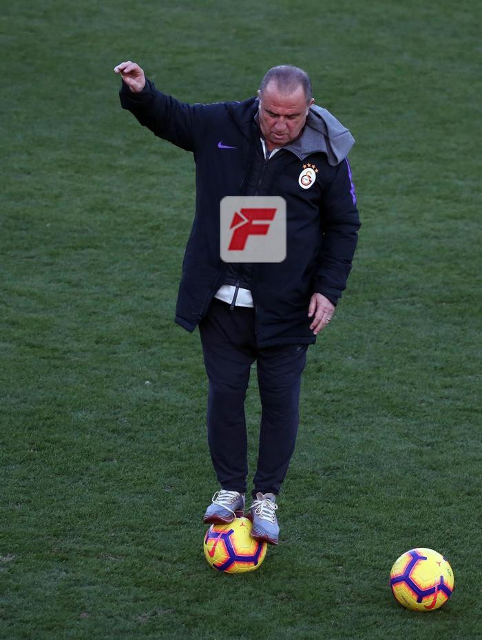 Galatasaray antrenmanında Fatih Terim şov