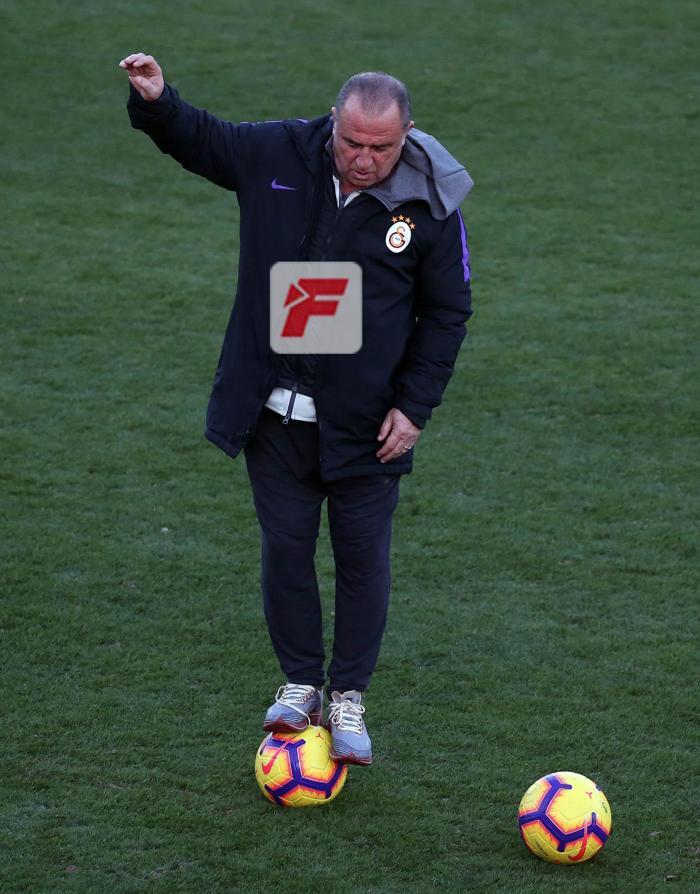 Galatasaray antrenmanında Fatih Terim şov