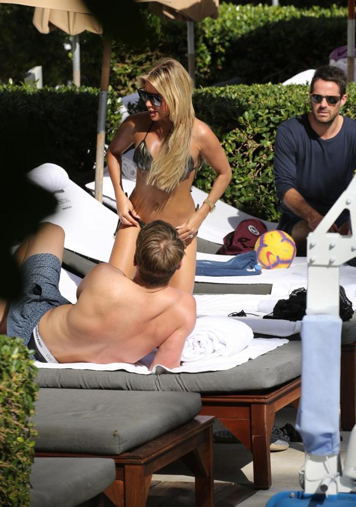 Sylvie Meis, sevgilisi Bart Willemsen ile öpüşürken yakalandı