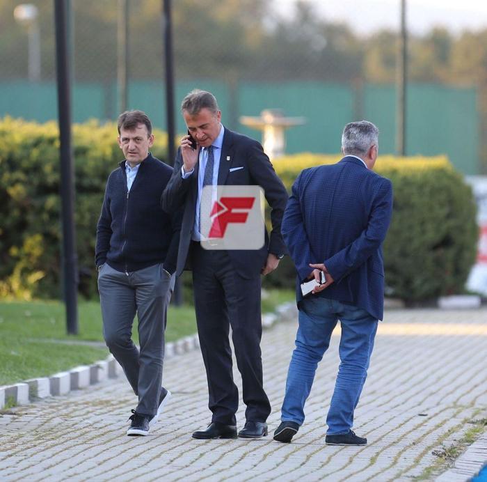 Ümraniyede kritik zirve Fikret Orman, Beşiktaş antrenmanında
