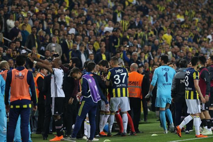 Deniz Çoban cevapladı Pepe oynayacak mı Maç 11e 11 mi devam edecek