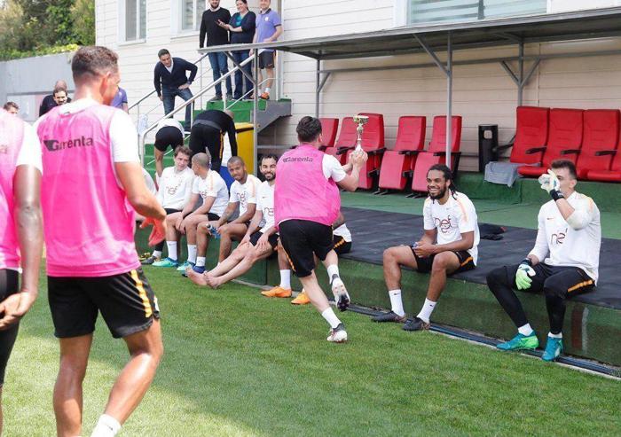 Galatasaray idmanında kupa töreni