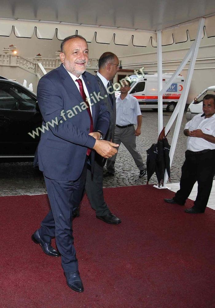 Cemre Kardeş-Selçuk İnan düğününden kareler