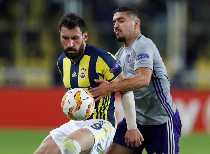 ŞENER ÖZBAYRAKLI