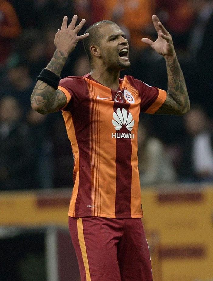 Galatasarayda transfer gündemi