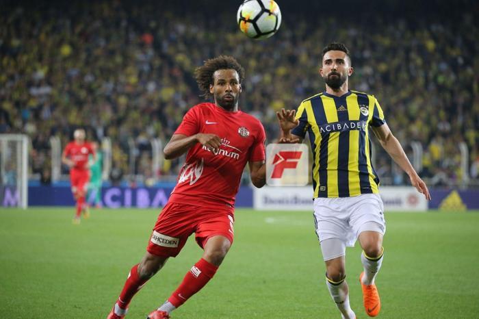 Fenerbahçe-Antalyaspor maçında sürpriz konuk