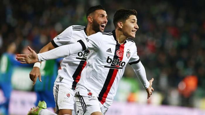 Transfer haberi Beşiktaşın genç yıldızı Emirhan İlkhanu dünya devi izleyecek