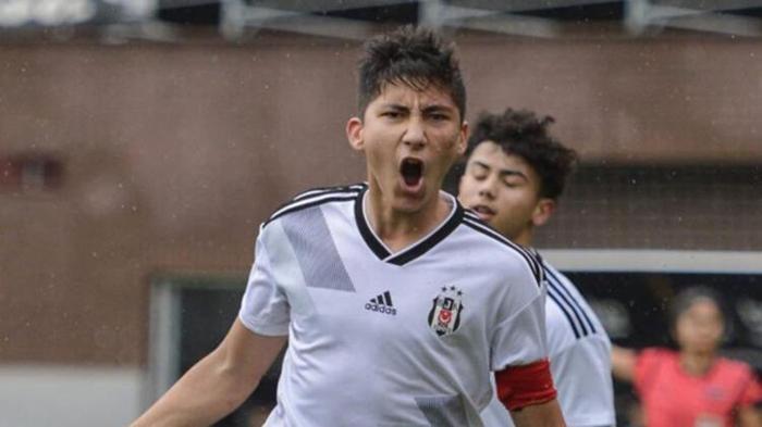 Transfer haberi Beşiktaşın genç yıldızı Emirhan İlkhanu dünya devi izleyecek