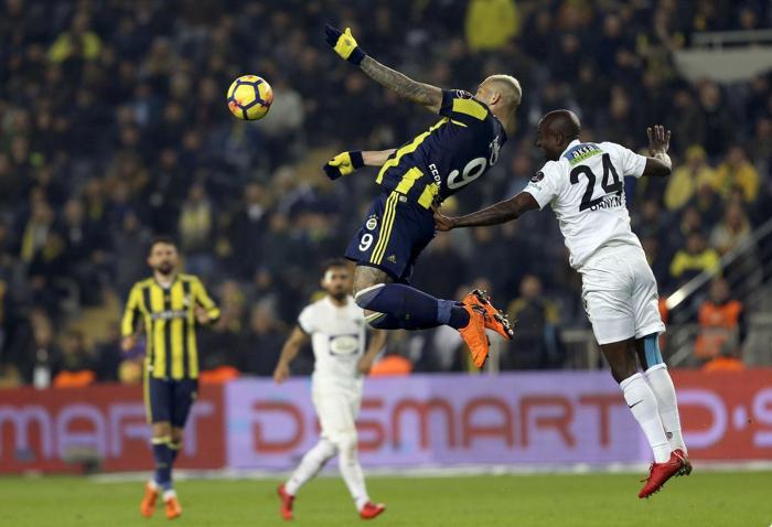 Gecenin sorusu (Mehmet Demirkol)