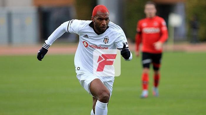 Beşiktaş - Helmond maçından kareler