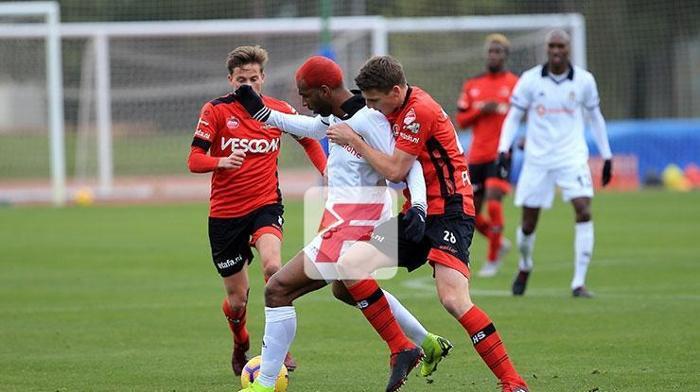 Beşiktaş - Helmond maçından kareler