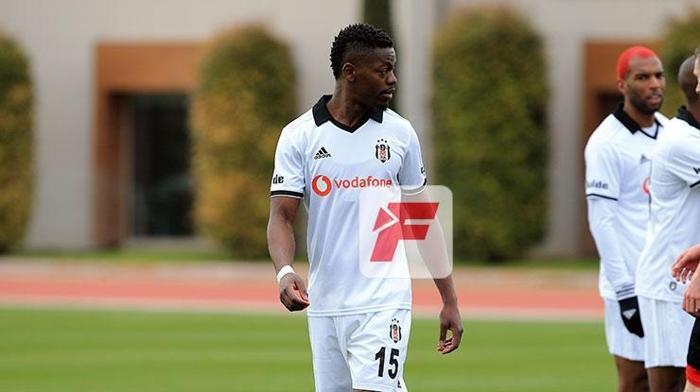 Beşiktaş - Helmond maçından kareler