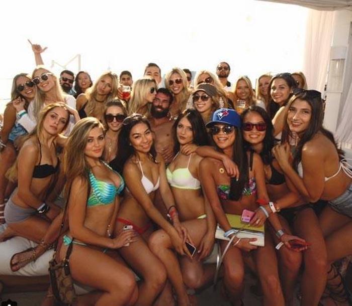 Dan Bilzerianın Amerikaya davet ettiği İzmitli Ömer Okkalının hesabına 5 bin dolar geldi
