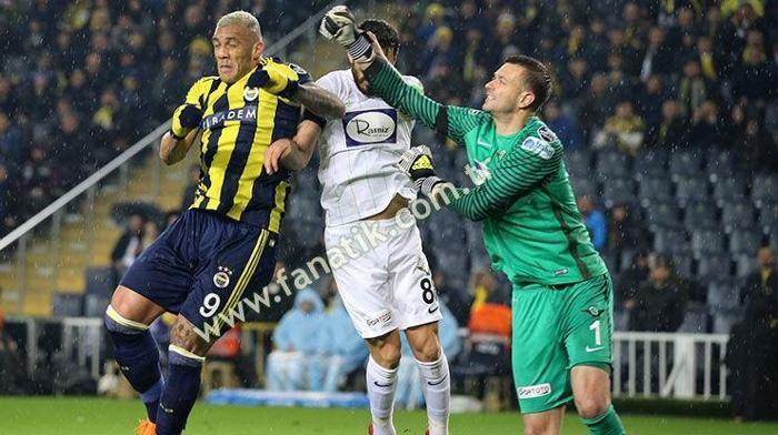 Fenerbahçe-Akhisarspor maçından kareler