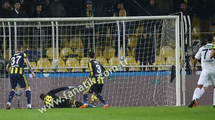 Fenerbahçe-Akhisarspor maçından kareler