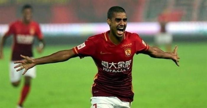 Flaş iddia Galatasarayın transfer etmek istediği Alan Carvalho sözleşmesini uzattı