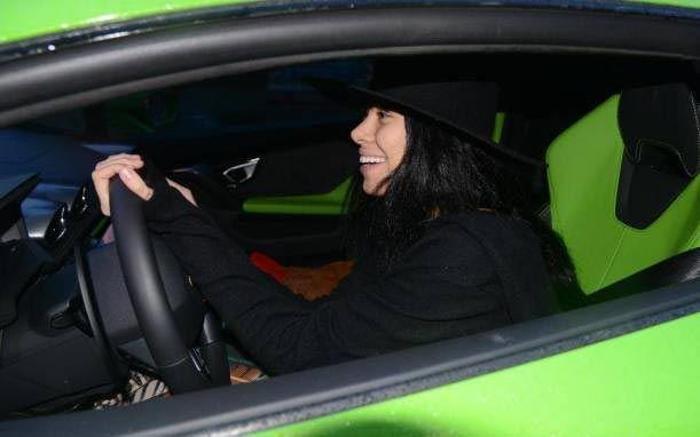 Caner Erkin evi terk etti