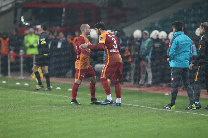 Türk sporunun acı kaybı Ahmet Çalıkın futbolculuk kariyeri