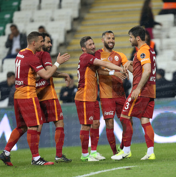 Türk sporunun acı kaybı Ahmet Çalıkın futbolculuk kariyeri