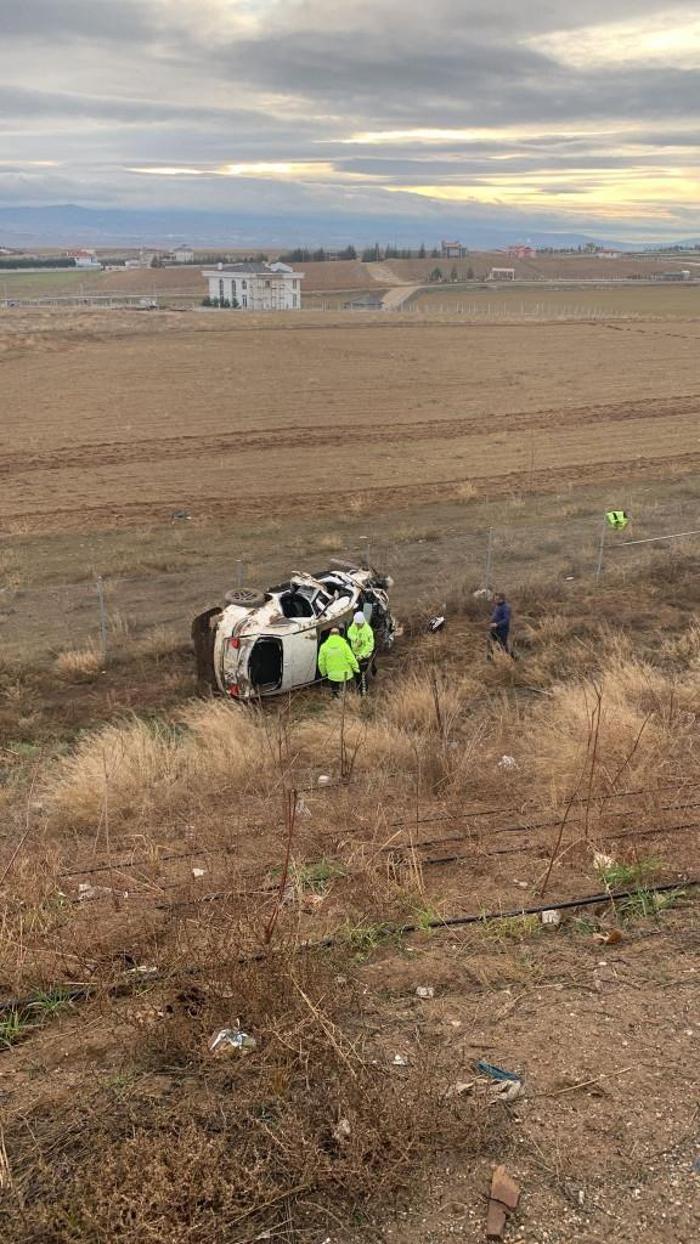 Konyasporlu futbolcu Ahmet Çalıkın hayatını kaybetmesine neden olan trafik kazasından ilk görüntüler
