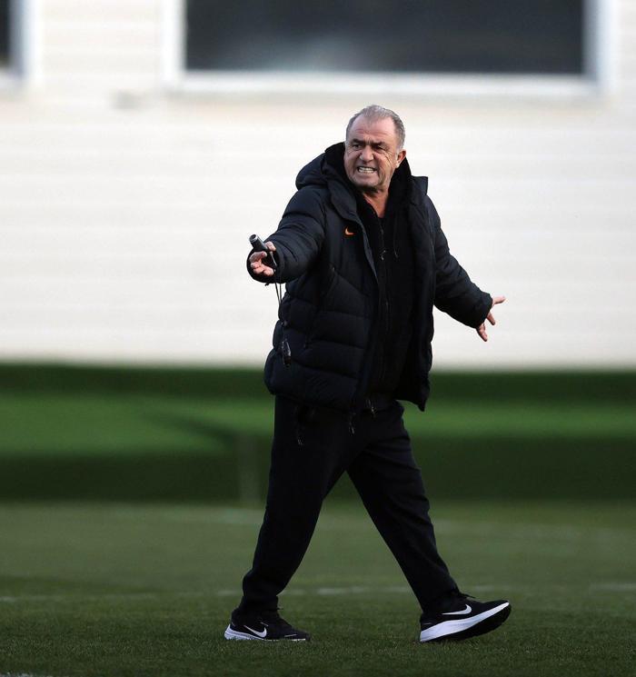 Son dakika | Galatasarayda Fatih Terim ile yollar ayrıldı İşte yerine gelecek isim