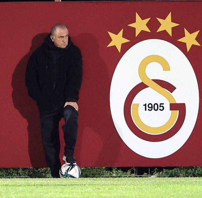 Son dakika | Galatasarayda Fatih Terim ile yollar ayrıldı İşte yerine gelecek isim