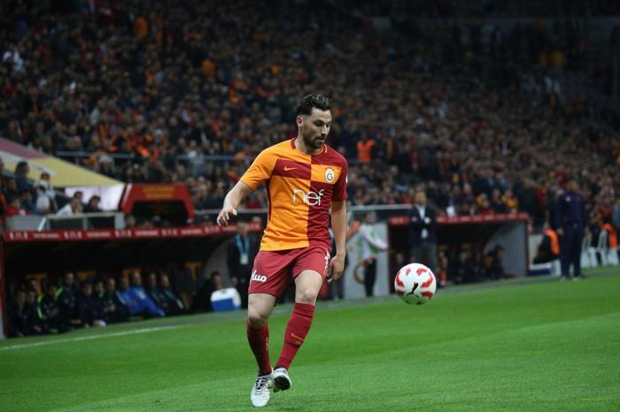 Mehmet Demirkol: Senede 3 maç oynayacak diye bekleyemeyiz