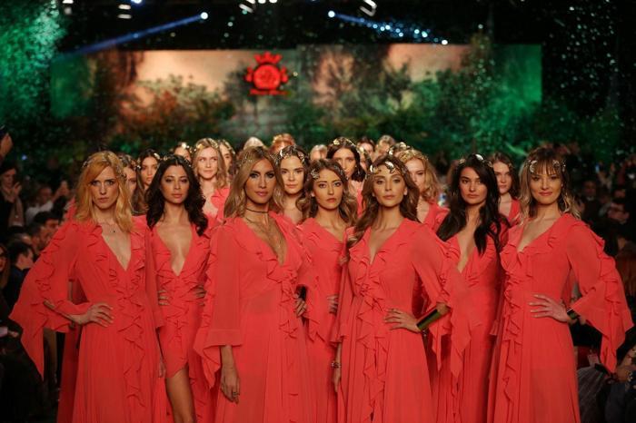 Azerbaycanda en büyük moda şov