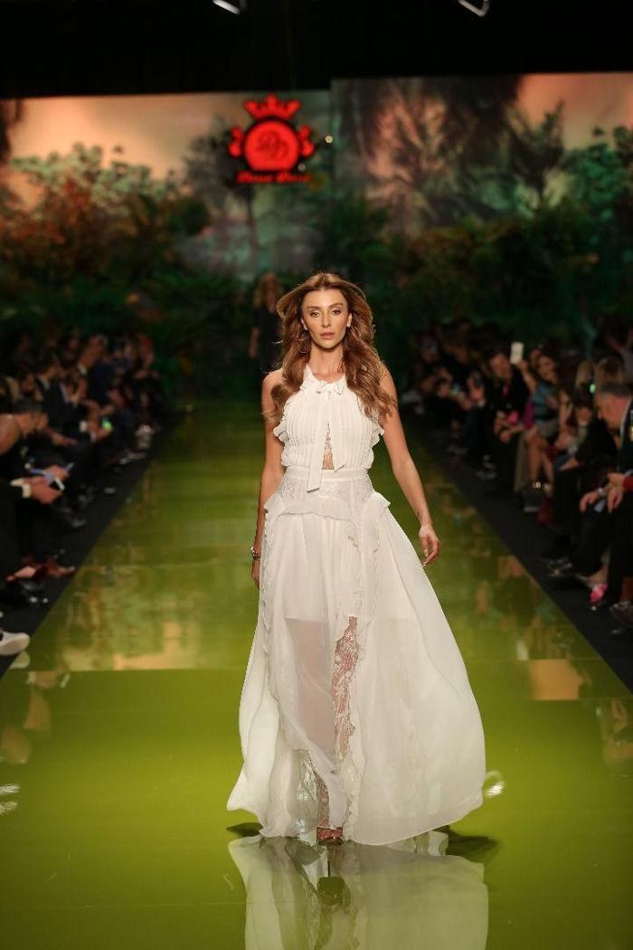 Azerbaycanda en büyük moda şov