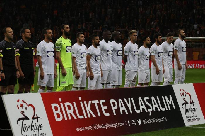 Kısa mesaj (Erman Özgür)