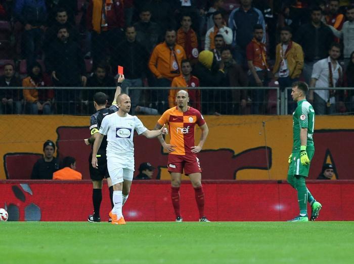 Fanatik yazarlarının Galatasaray - Akhisarspor maçı yorumları