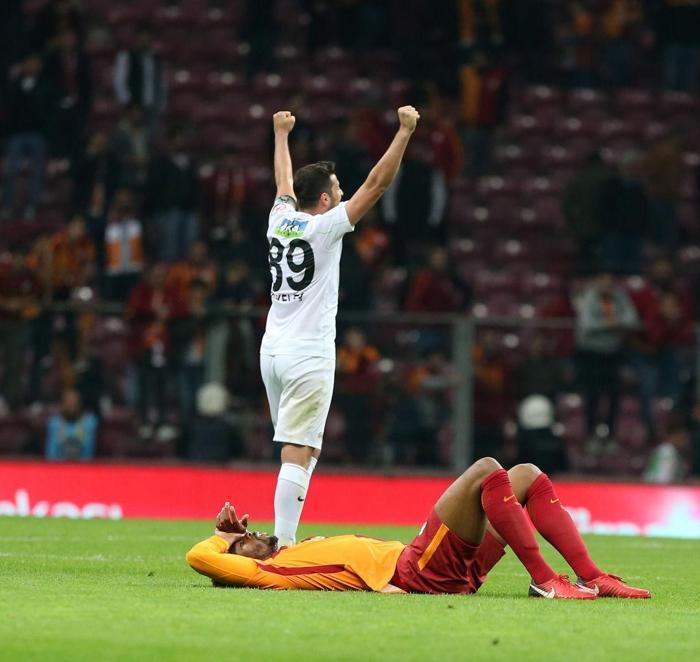 Fanatik yazarlarının Galatasaray - Akhisarspor maçı yorumları