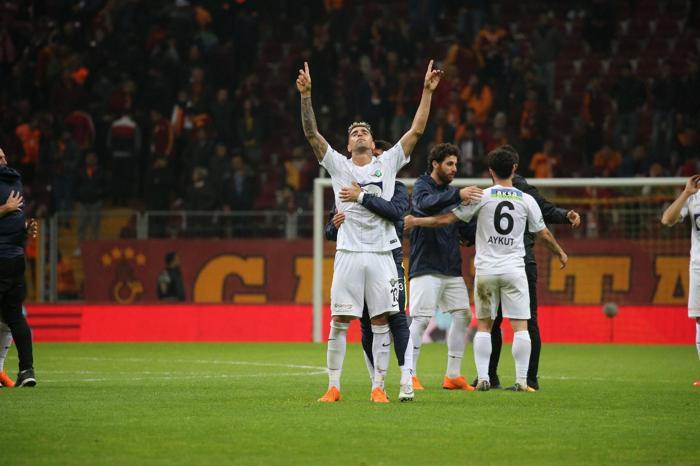 Fanatik yazarlarının Galatasaray - Akhisarspor maçı yorumları