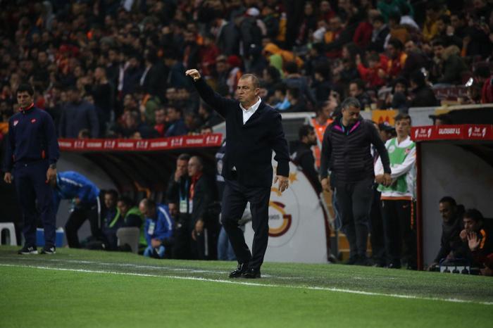 Fanatik yazarlarının Galatasaray - Akhisarspor maçı yorumları