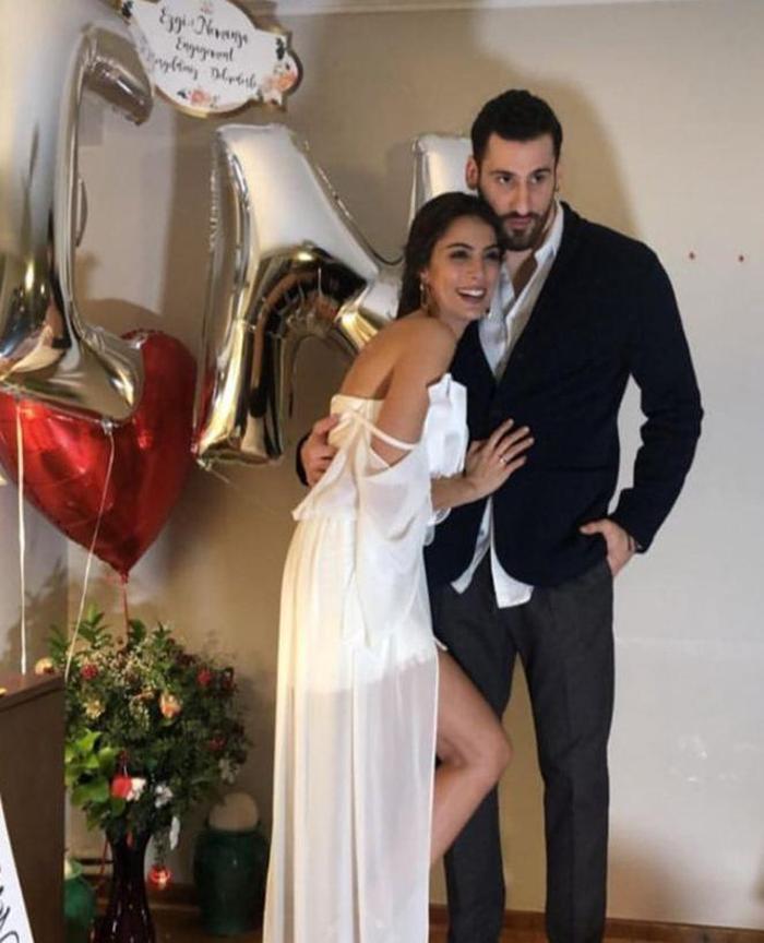 Survivor Ezgi Avcı, Karadağlı basketbolcu Nemanja Djurisic ile nişanlandı