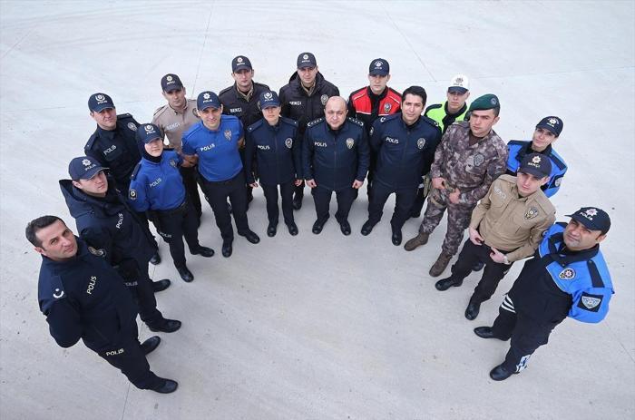 İşte polisin yeni üniformaları