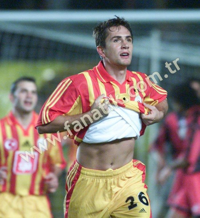 Emre Aşık