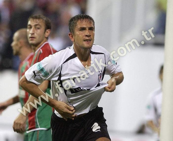 Emre Aşık